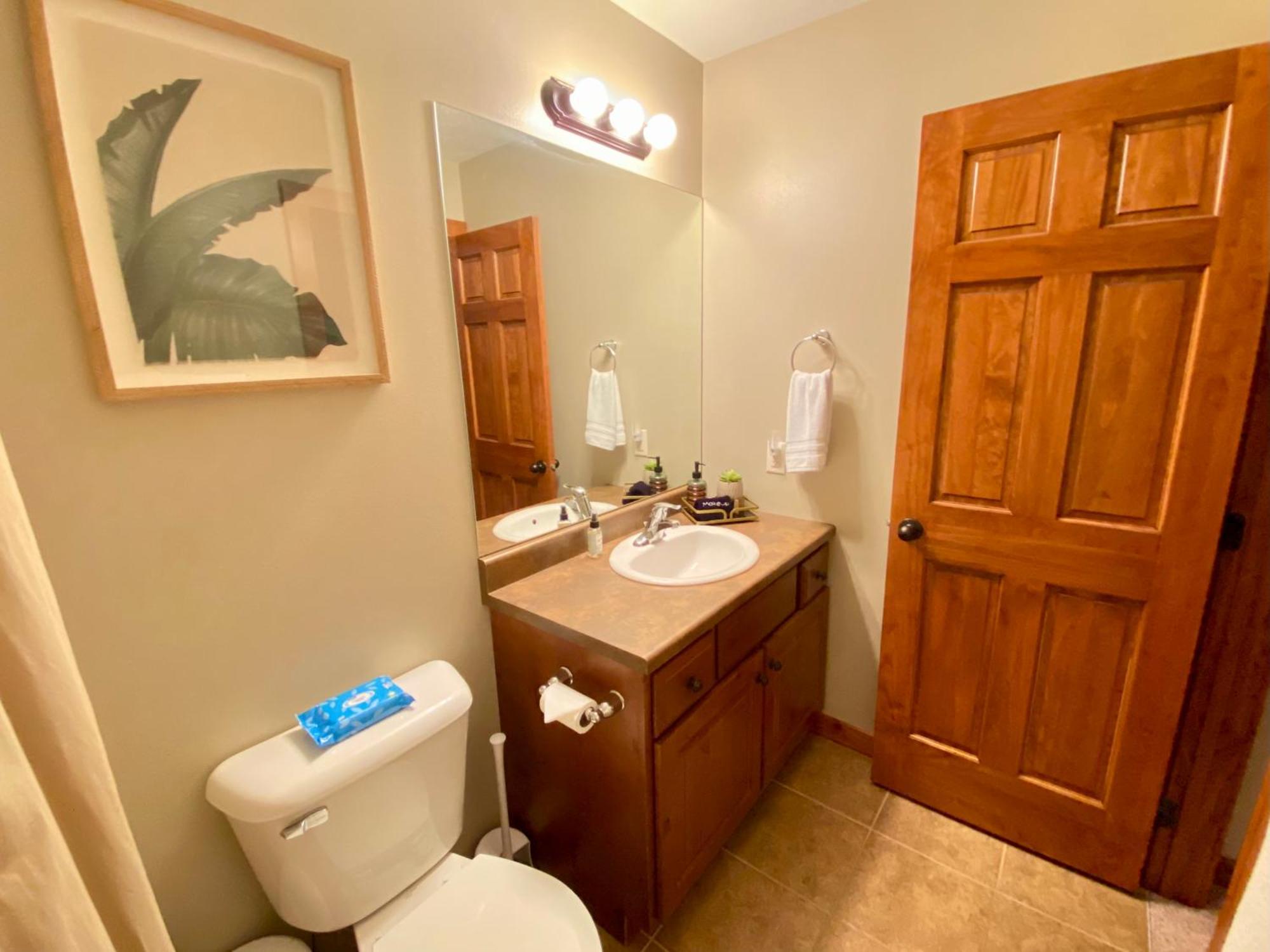 Boho Bungalow On The Pond W/ Hot Tub Arnolds Park Luaran gambar